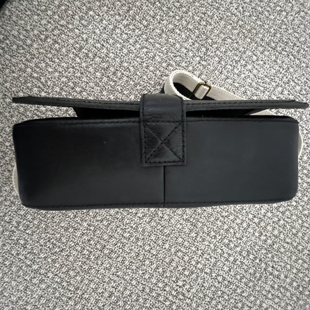 MADEWELL The Transport Flap Shoulder Bag - Picture 10 of 14